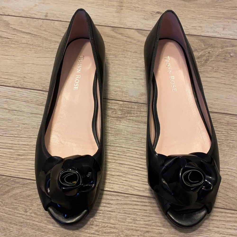 Taryn Rose black leather flats